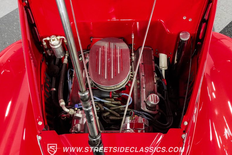 Unknown-5-window-1937-Red-White-1