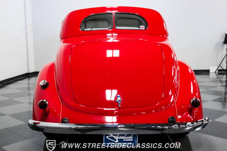 Unknown-5-window-1937-Red-White-15