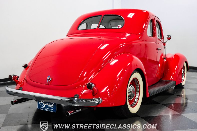 Unknown-5-window-1937-Red-White-28