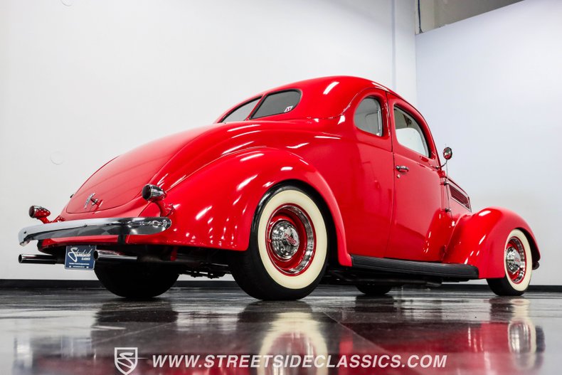 Unknown-5-window-1937-Red-White-31