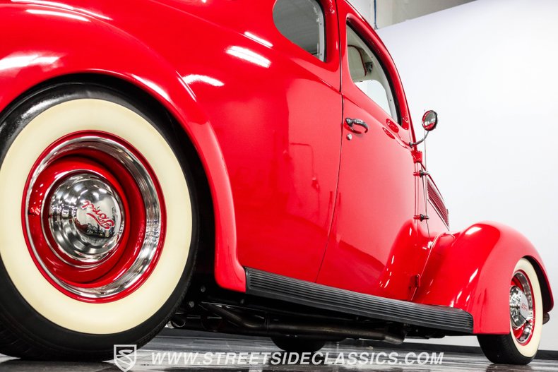 Unknown-5-window-1937-Red-White-32