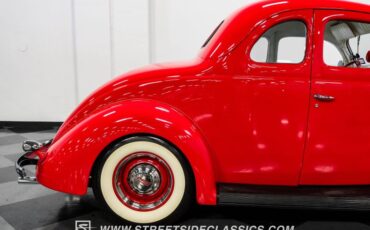 Unknown-5-window-1937-Red-White-33