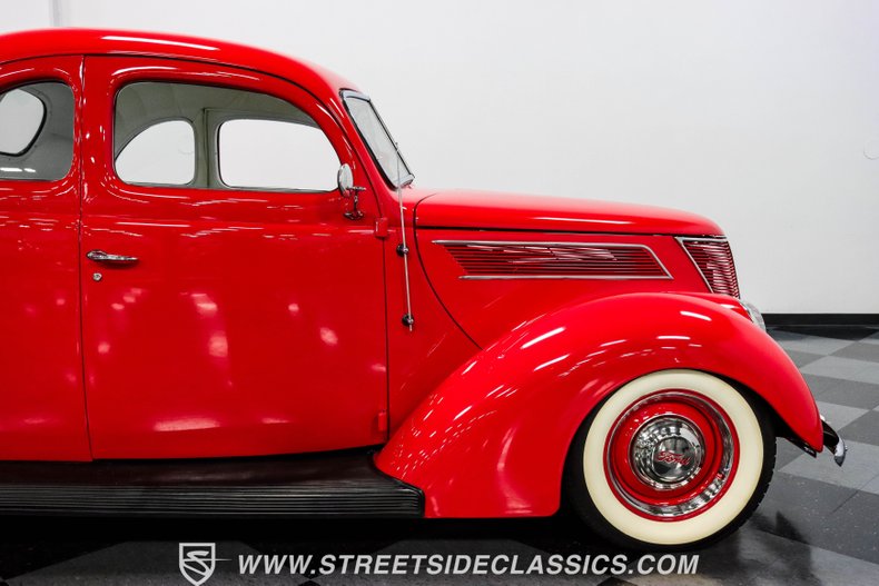 Unknown-5-window-1937-Red-White-34