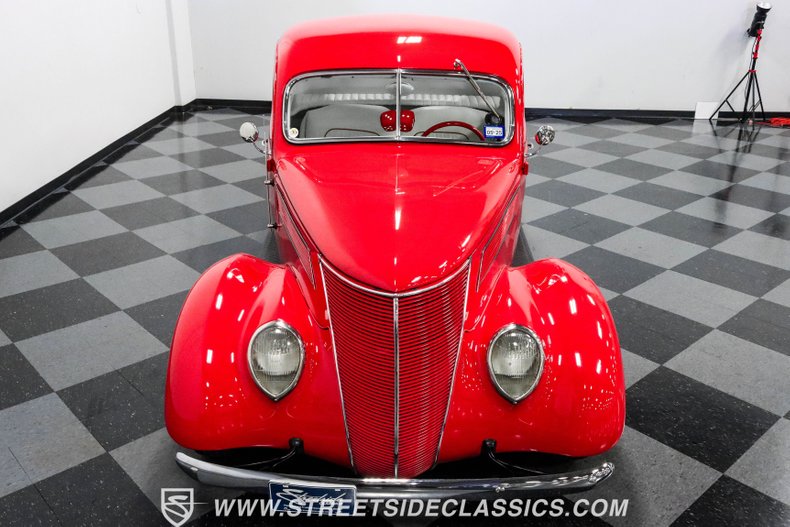 Unknown-5-window-1937-Red-White-35