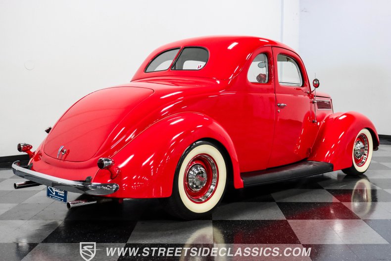 Unknown-5-window-1937-Red-White-8
