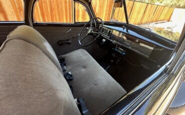 Unknown-5-window-1939-Black-gray-15