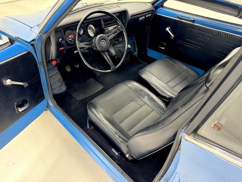 Unknown-600-1972-Blue-Black-48
