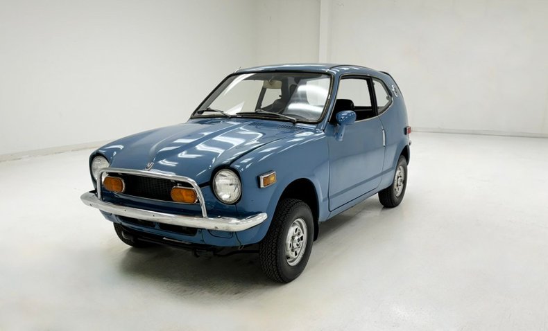 Unknown-600-1972-Blue-Black-9