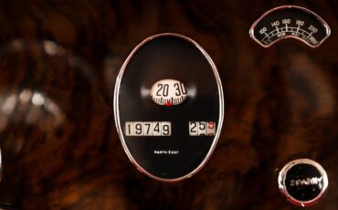 Unknown-640-1929-Beige-Dark-Red-1