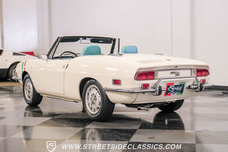 Unknown-850-1972-White-Blue-2