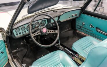 Unknown-850-1972-White-Blue-27