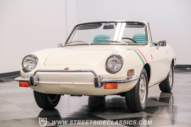 Unknown-850-1972-White-Blue-28