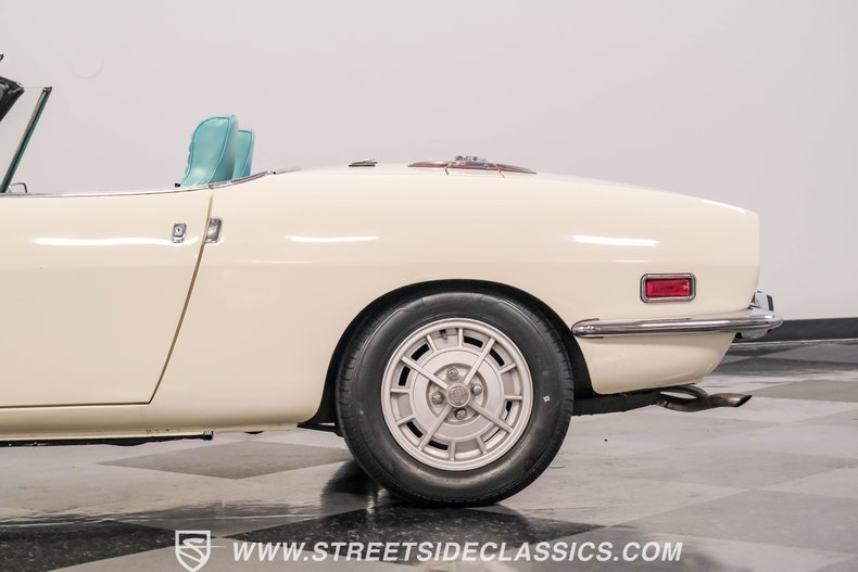 Unknown-850-1972-White-Blue-31