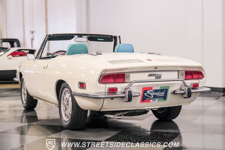Unknown-850-1972-White-Blue-32