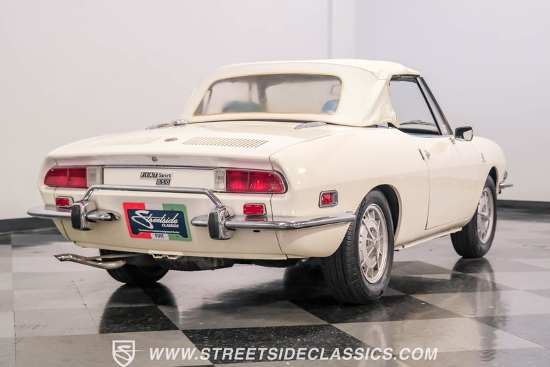Unknown-850-1972-White-Blue-35