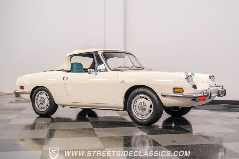 Unknown-850-1972-White-Blue-4