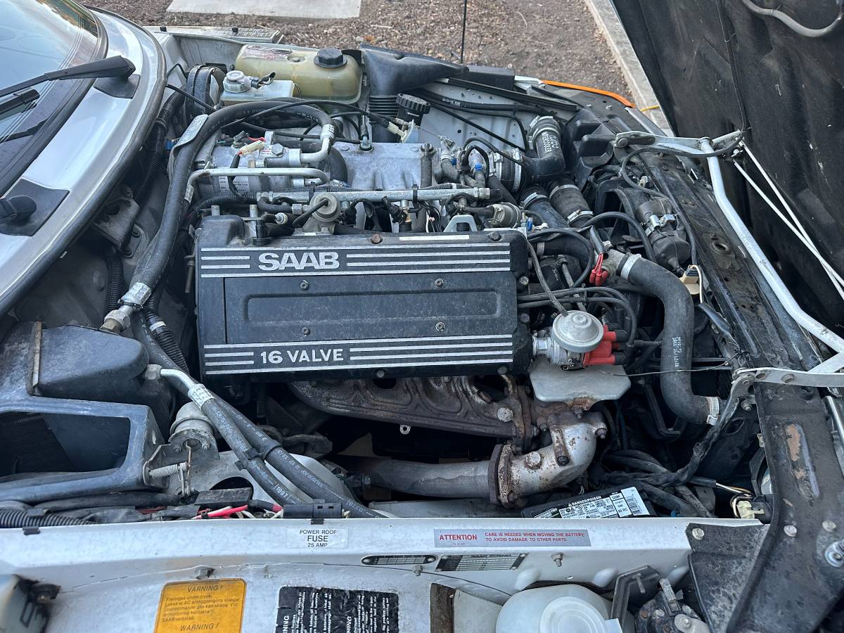 Unknown-900-turbo-1988-white-3