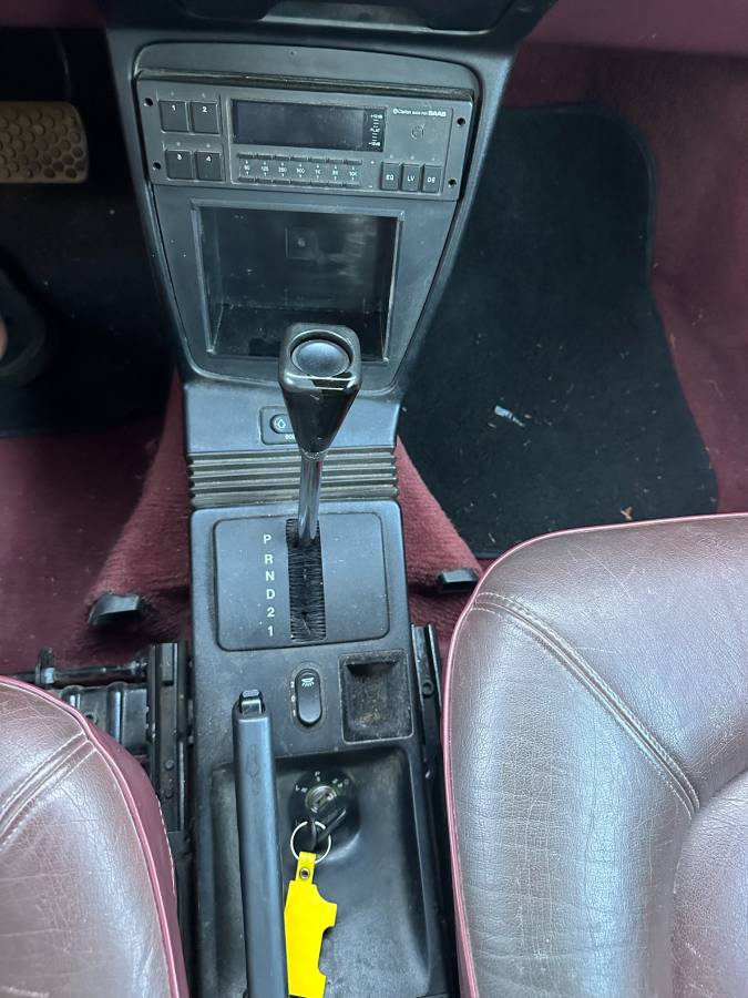 Unknown-900-turbo-1988-white-9