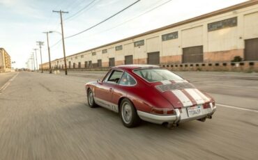 Unknown-911-1967-Red-Black-10