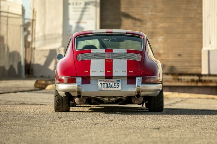 Unknown-911-1967-Red-Black-8