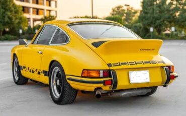 Unknown-911-1969-Yellow-2