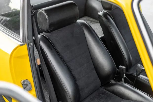 Unknown-911-1969-Yellow-4