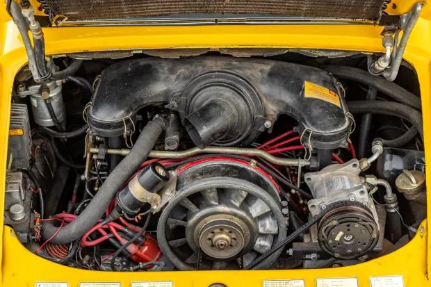Unknown-911-1969-Yellow-5