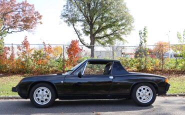 Unknown-914-1973-Black-Black-1