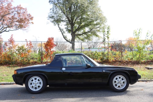 Unknown-914-1973-Black-Black