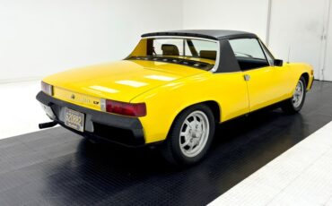 Unknown-914-1973-Saturn-Yellow-Black-10