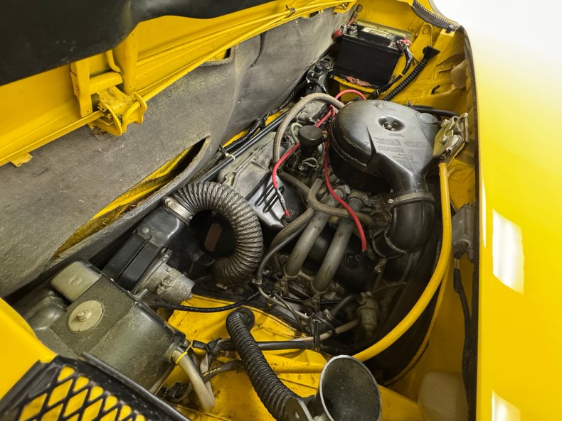 Unknown-914-1973-Saturn-Yellow-Black-28