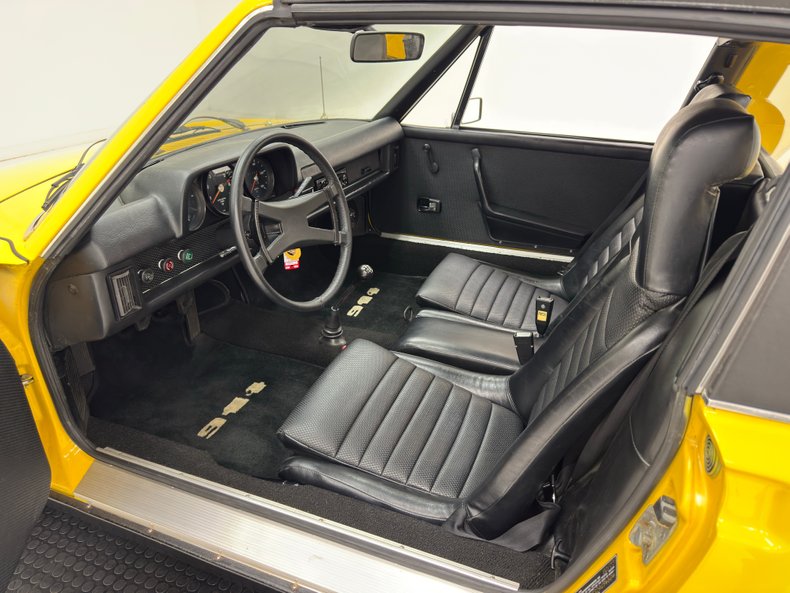 Unknown-914-1973-Saturn-Yellow-Black-36