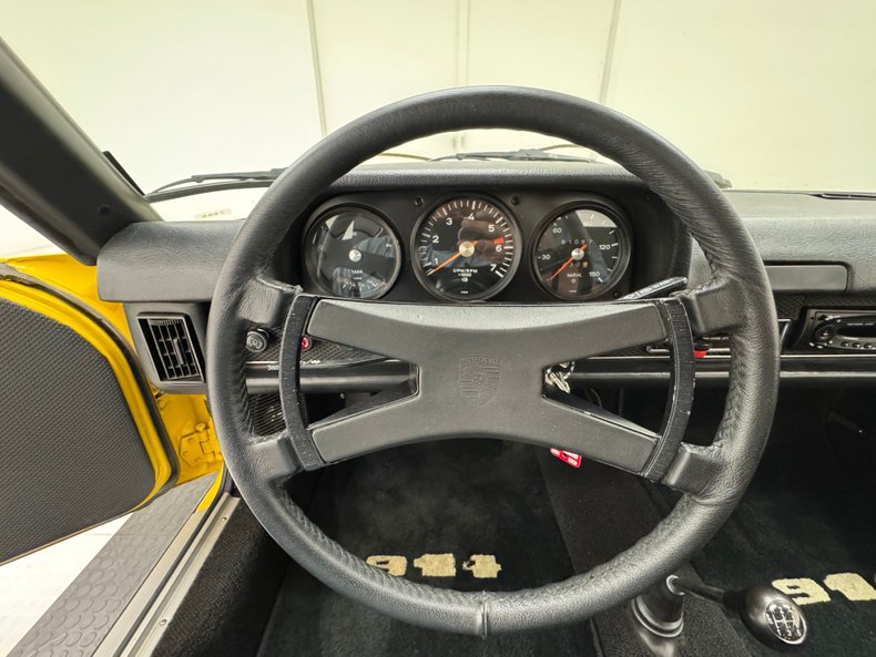 Unknown-914-1973-Saturn-Yellow-Black-39