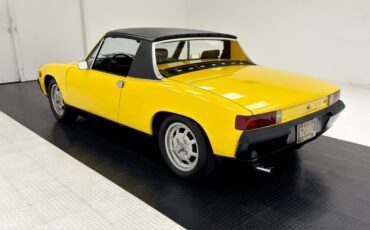 Unknown-914-1973-Saturn-Yellow-Black-8