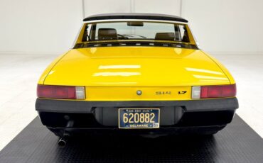 Unknown-914-1973-Saturn-Yellow-Black-9