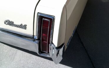 Unknown-98-1967-Light-Yellow-Black-4