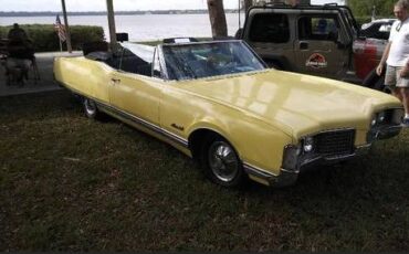 Unknown-98-1968-Yellow-1
