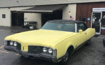 Unknown-98-1968-Yellow-4