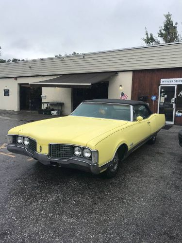 Unknown-98-1968-Yellow-4