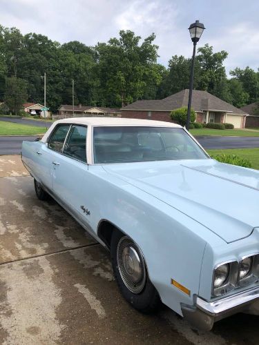 Unknown-98-1970-BLUE-WHITE-Gray