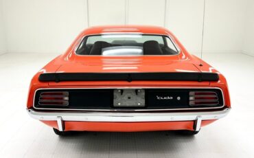 Unknown-Aar-1970-TorRed-Black-8
