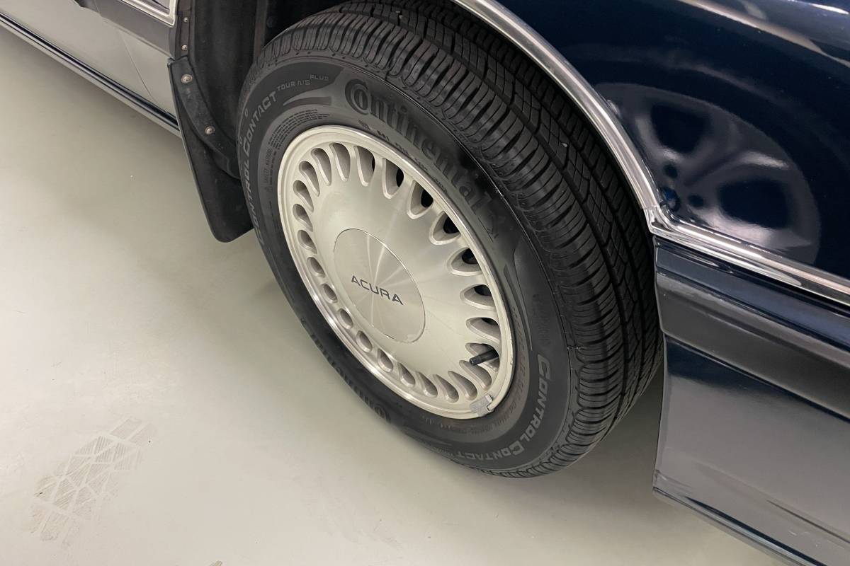 Unknown-Acura-legend-l-1990-blue-14