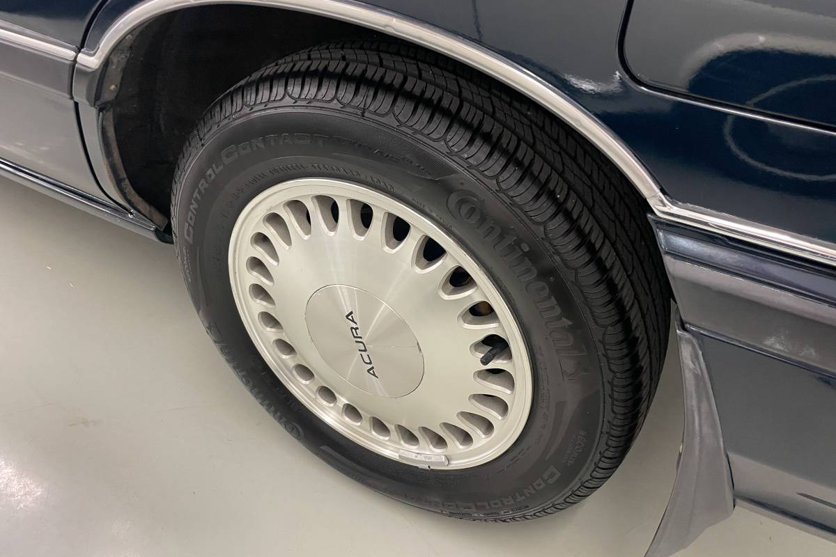 Unknown-Acura-legend-l-1990-blue-16