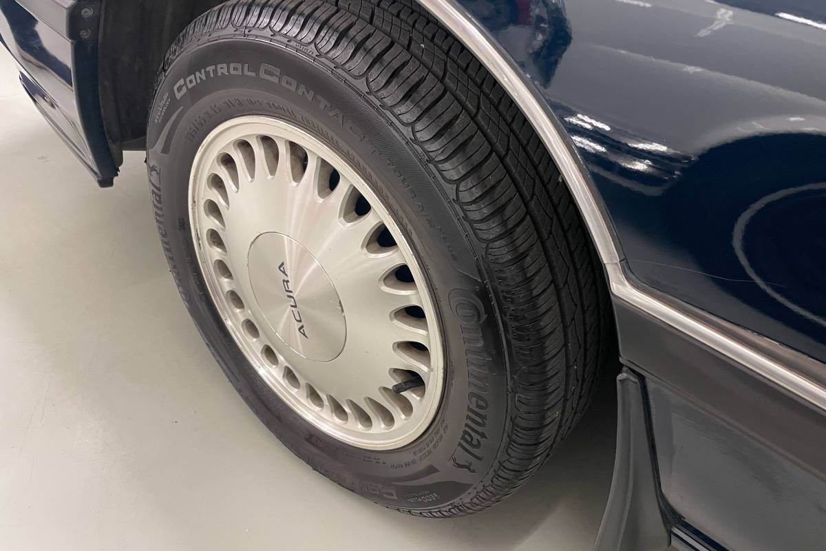 Unknown-Acura-legend-l-1990-blue-17