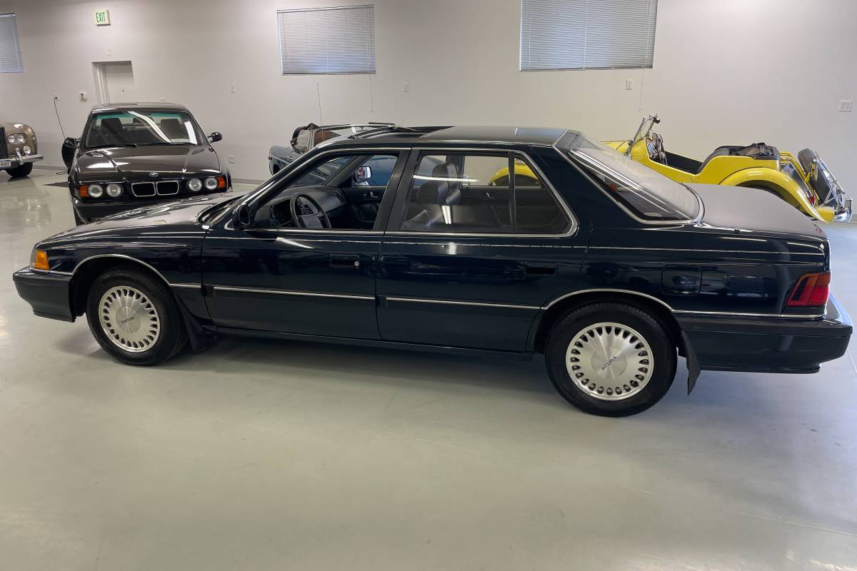 Unknown-Acura-legend-l-1990-blue-5