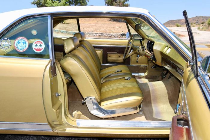 Unknown-Ambassador-1968-Scarab-Gold-Irid-Gold-Metallic-Cloth-19