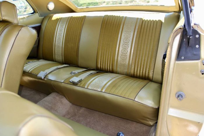 Unknown-Ambassador-1968-Scarab-Gold-Irid-Gold-Metallic-Cloth-20
