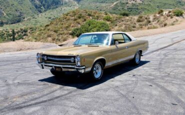 Unknown-Ambassador-1968-Scarab-Gold-Irid-Gold-Metallic-Cloth