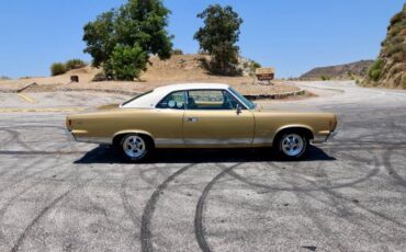 Unknown-Ambassador-1968-Scarab-Gold-Irid-Gold-Metallic-Cloth-8