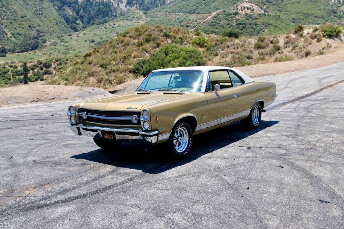 Unknown-Ambassador-1968-Scarab-Gold-Irid-Gold-Metallic-Cloth